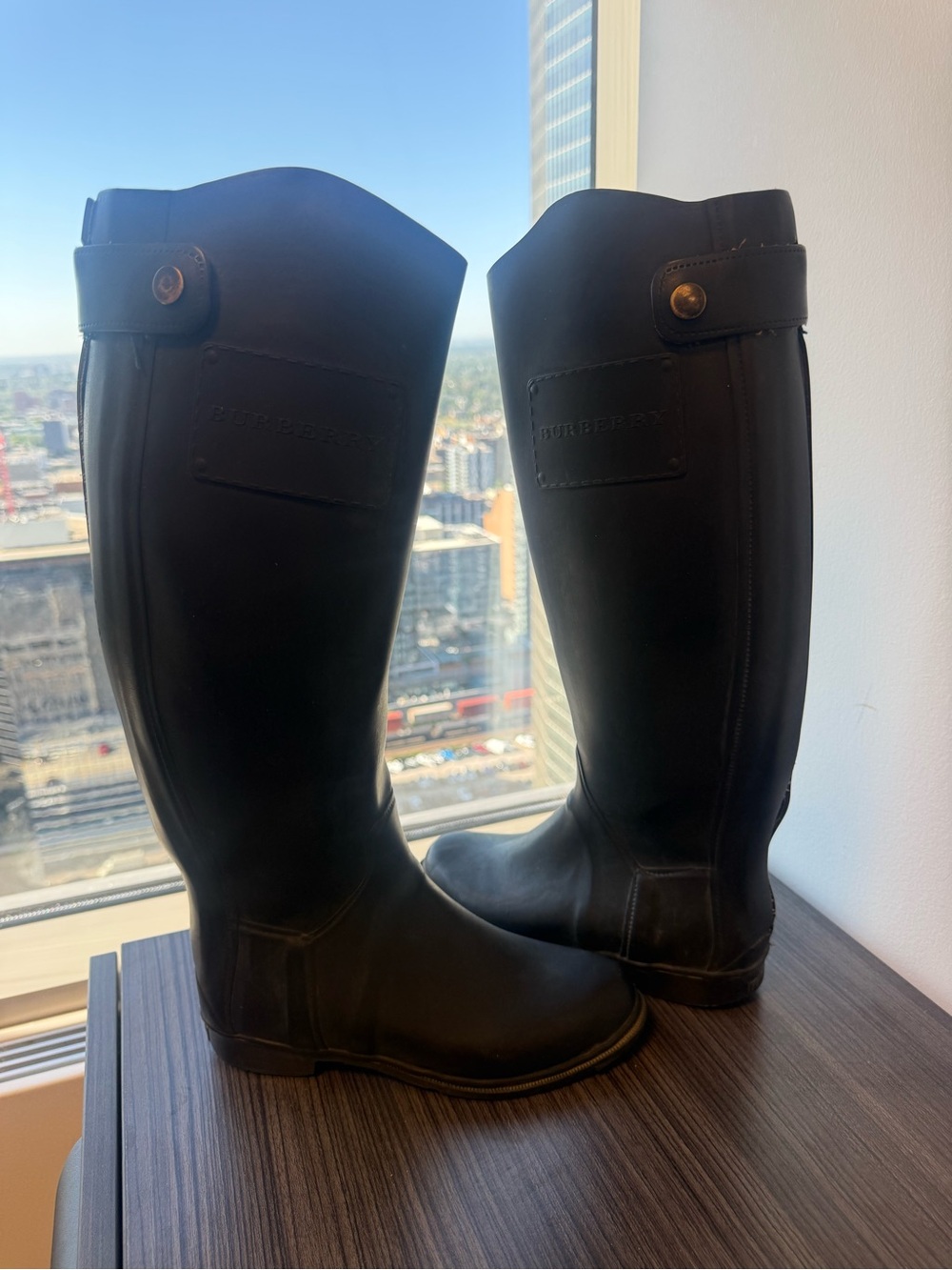 Burberry size 6 “Burnham” in good condition some wear Tall Rubber Riding Boots